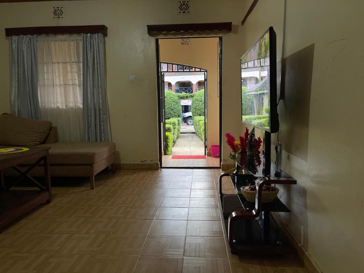 Easy Sleep Guesthouse Kitale Kültér fotó