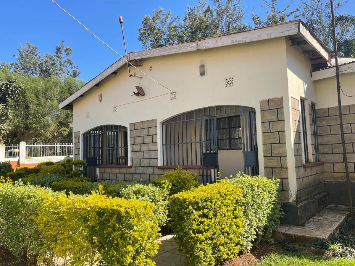 Easy Sleep Guesthouse Kitale Kültér fotó