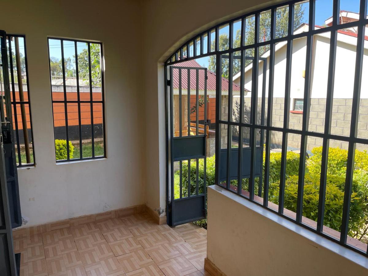 Easy Sleep Guesthouse Kitale Kültér fotó