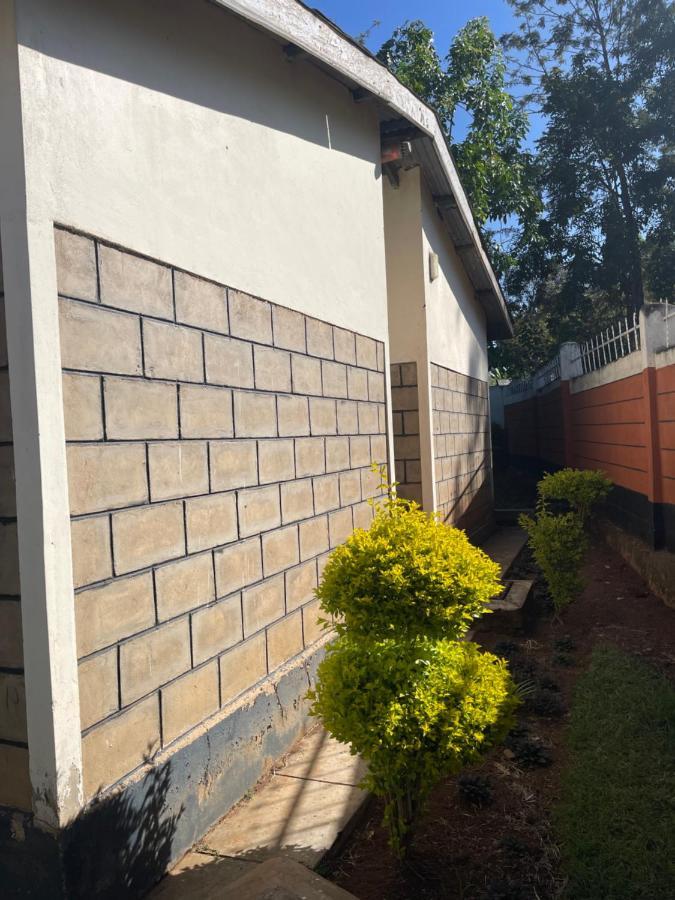 Easy Sleep Guesthouse Kitale Kültér fotó