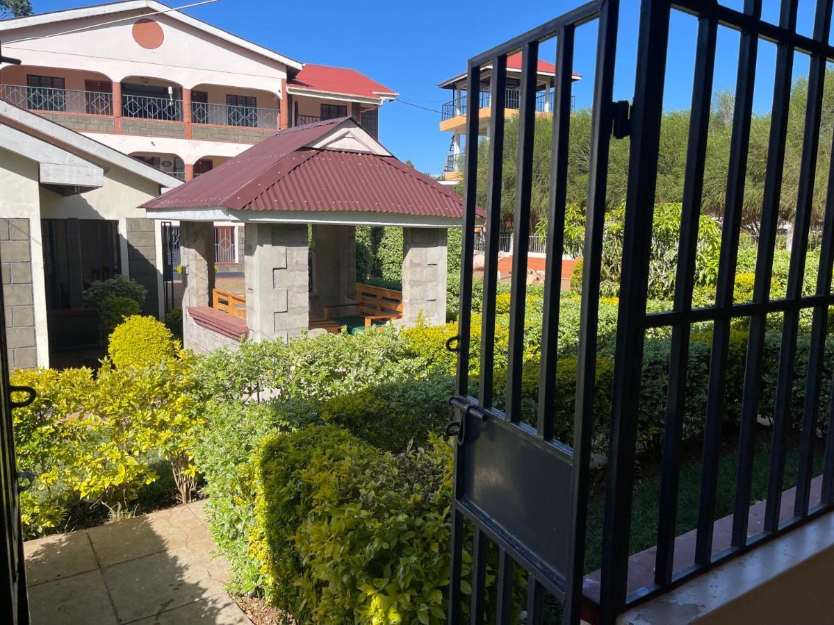 Easy Sleep Guesthouse Kitale Kültér fotó