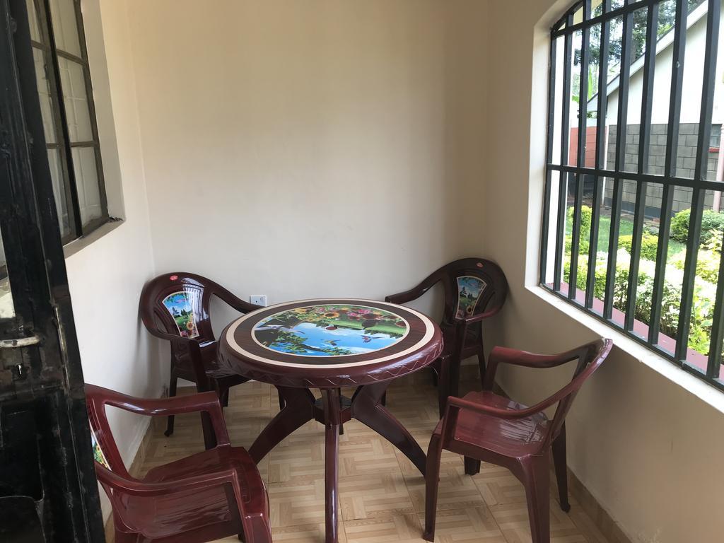 Easy Sleep Guesthouse Kitale Kültér fotó
